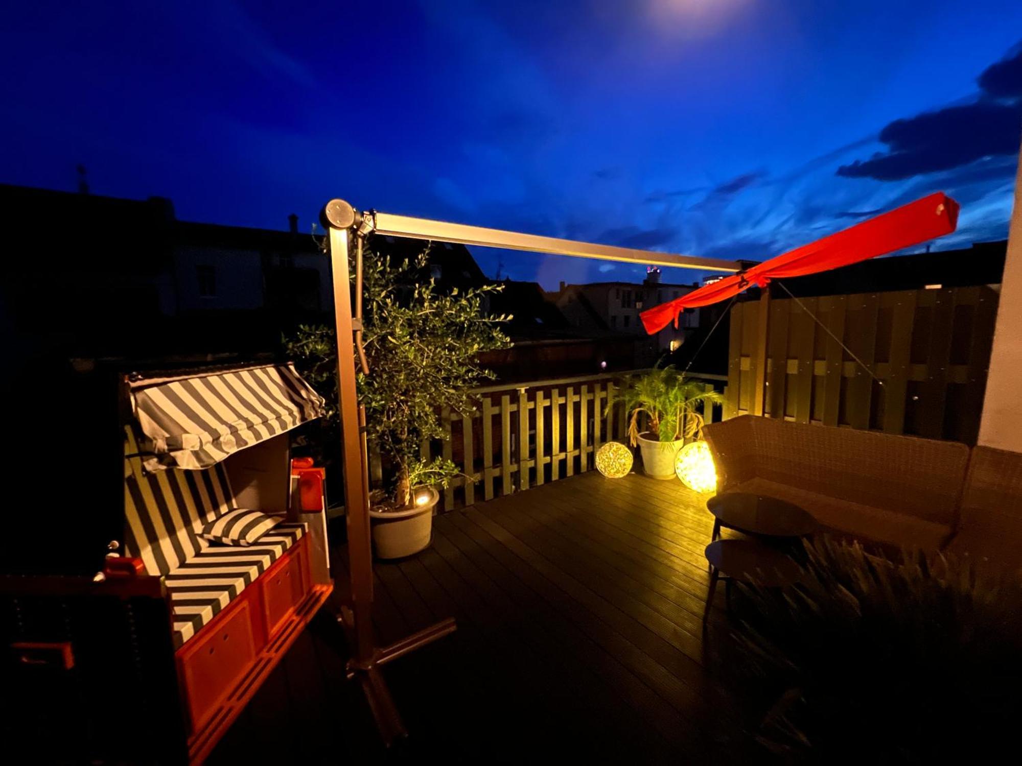 יינה Apartment Napoleon, Naehe Zentrum, 2 Schlafzimmer, Grosser Balkon, Free Wifi ,Parken מראה חיצוני תמונה