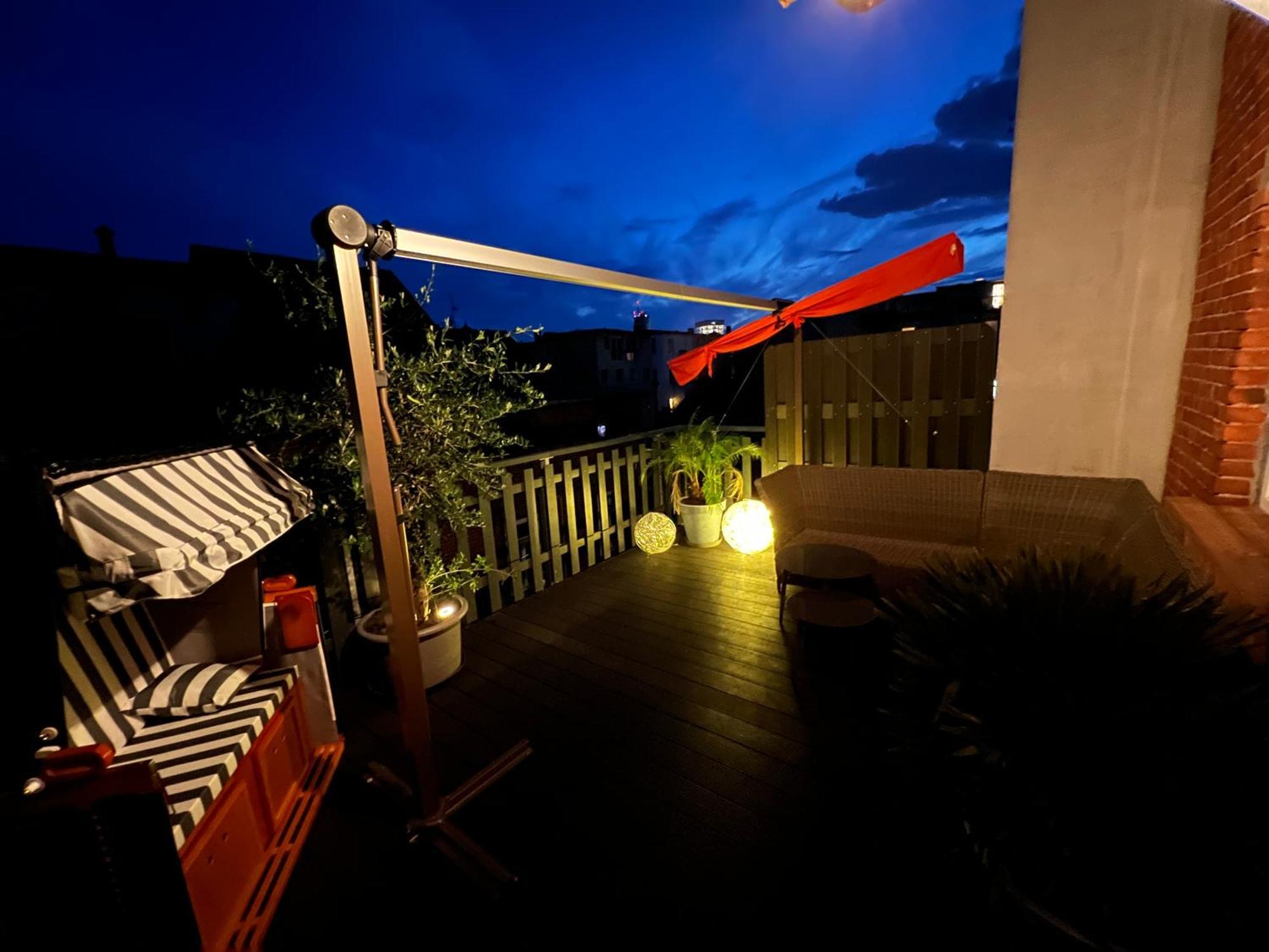 יינה Apartment Napoleon, Naehe Zentrum, 2 Schlafzimmer, Grosser Balkon, Free Wifi ,Parken מראה חיצוני תמונה